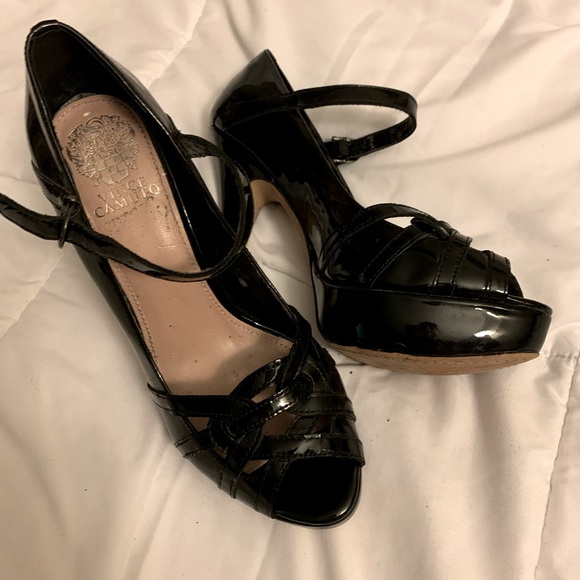 Vince Camuto size-8 Heels - Picture 2 of 2